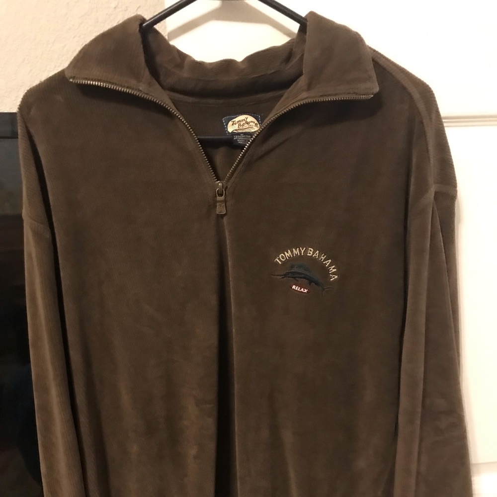 Men’s Tommy Bahama size medium pullover brown